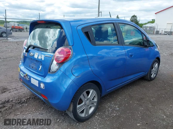 ✅ 2014 Chevrolet Spark LS • VIN: KL8CB6S99EC439931 • Lot: 42199928. Wystawiony na IAAI z przebiegiem 105 780 mil. Bezpłatny archiwum sprzedaży aukcyjnych z USA i szczegółowy raport historii pojazdu na DreamBid. Zdjęcie 4.