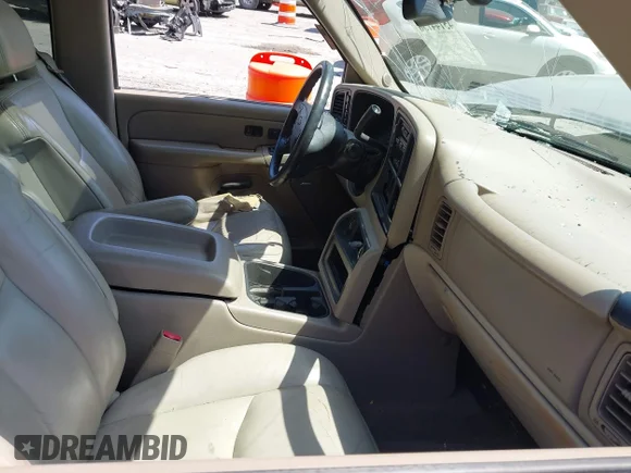 ✅ 2005 Chevrolet Tahoe LT • VIN: 1GNEK13T75R156347 • Lot: 45144138. Wystawiony na IAAI z przebiegiem Nie podano. Bezpłatny archiwum sprzedaży aukcyjnych z USA i szczegółowy raport historii pojazdu na DreamBid. Zdjęcie 5.
