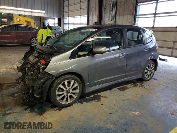 ✅ 2012 Honda Fit Sport • VIN: JHMGE8H60CC034853 • Lot: 98714815. Wystawiony na Copart z przebiegiem 158 377 mil. Bezpłatny archiwum sprzedaży aukcyjnych z USA i szczegółowy raport historii pojazdu na DreamBid. Zdjęcie 1.