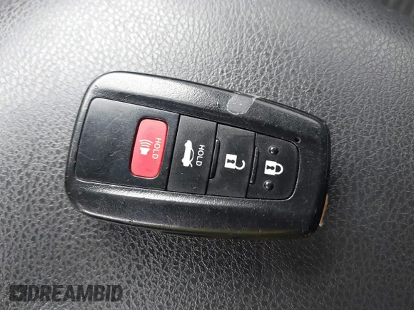 ✅ 2021 Toyota Camry SE • VIN: 4T1S11AK7MU546736 • Lot: 44963663. Wystawiony na IAAI z przebiegiem 187 379 mil. Bezpłatny archiwum sprzedaży aukcyjnych z USA i szczegółowy raport historii pojazdu na DreamBid. Zdjęcie 11.