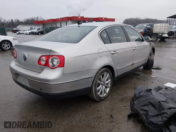 ✅ 2010 Volkswagen Passat Komfort • VIN: WVWJK7AN6AE058569 • Lot: 44504127. Wystawiony na IAAI z przebiegiem Nie podano. Bezpłatny archiwum sprzedaży aukcyjnych z USA i szczegółowy raport historii pojazdu na DreamBid. Zdjęcie 4.