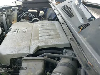 ✅ 2011 Toyota Highlander • VIN: 5TDZK3EH1BS042923 • Lot: 42284239. Listed on IAAI with 165,827 mi. Free auction sales archive from the USA and detailed vehicle history report at DreamBid. Image 19.