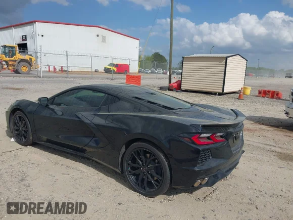 ✅ 2024 Chevrolet Corvette 1LT • VIN: 1G1YA2D49R5105038 • Lot: 41964632. Wystawiony na IAAI z przebiegiem 8 281 mil. Bezpłatny archiwum sprzedaży aukcyjnych z USA i szczegółowy raport historii pojazdu na DreamBid. Zdjęcie 3.