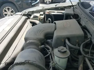 ✅ 1998 Ford Expedition XLT • VIN: 1FMPU18L7WLC34226 • Lot: 42823270. Wystawiony na IAAI z przebiegiem 180 361 mil. Bezpłatny archiwum sprzedaży aukcyjnych z USA i szczegółowy raport historii pojazdu na DreamBid. Zdjęcie 12.