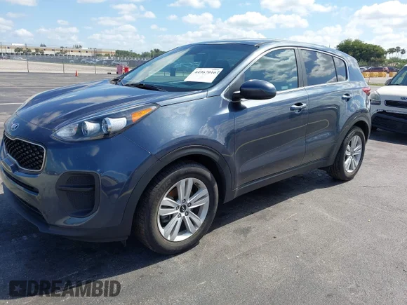 ✅ 2019 Kia Sportage LX • VIN: KNDPM3AC9K7581778 • Lot: 44967016. Wystawiony na IAAI z przebiegiem 65 530 mil. Bezpłatny archiwum sprzedaży aukcyjnych z USA i szczegółowy raport historii pojazdu na DreamBid. Zdjęcie 2.