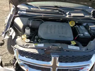 ✅ 2019 Dodge Grand Caravan SXT • VIN: 2C4RDGCGXKR772222 • Lot: 89497895. Wystawiony na Copart z przebiegiem 108 746 mil. Bezpłatny archiwum sprzedaży aukcyjnych z USA i szczegółowy raport historii pojazdu na DreamBid. Zdjęcie 14.