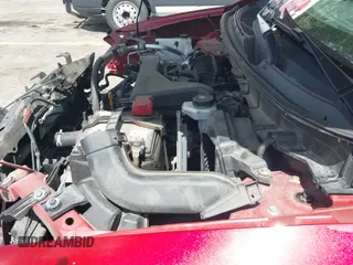 ✅ 2018 Nissan Rogue S • VIN: 5N1AT2MT6JC769965 • Lot: 43096628. Wystawiony na IAAI z przebiegiem 84 584 mil. Bezpłatny archiwum sprzedaży aukcyjnych z USA i szczegółowy raport historii pojazdu na DreamBid. Zdjęcie 20.