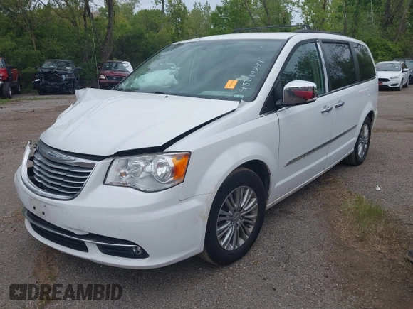 ✅ 2016 Chrysler Town & Country Touring L Anniversary Edition • VIN: 2C4RC1CG5GR215290 • Lot: 45084244. Wystawiony na IAAI z przebiegiem 160 075 mil. Bezpłatny archiwum sprzedaży aukcyjnych z USA i szczegółowy raport historii pojazdu na DreamBid. Zdjęcie 2.