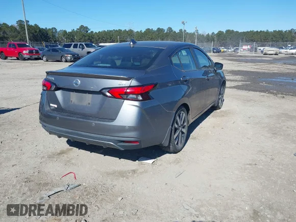 ✅ 2020 Nissan Versa SR • VIN: 3N1CN8FV0LL809573 • Lot: 44271441. Wystawiony na IAAI z przebiegiem 127 586 mil. Bezpłatny archiwum sprzedaży aukcyjnych z USA i szczegółowy raport historii pojazdu na DreamBid. Zdjęcie 4.