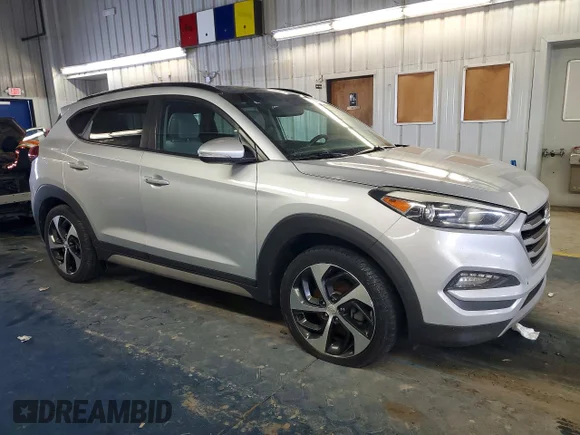 ✅ 2018 Hyundai Tucson Limited • VIN: KM8J33A26JU651071 • Lot: 76831185. Wystawiony na Copart z przebiegiem 135 924 mil. Bezpłatny archiwum sprzedaży aukcyjnych z USA i szczegółowy raport historii pojazdu na DreamBid. Zdjęcie 4.