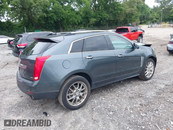 ✅ 2013 Cadillac SRX Performance Collection • VIN: 3GYFNDE38DS577034 • Лот: 45335188. Опубликован ранее на IAAI с пробегом 113 286 миль. Бесплатный доступ к архиву аукционных продаж из США и подробный отчёт об истории автомобиля на DreamBid. Изображение 4.