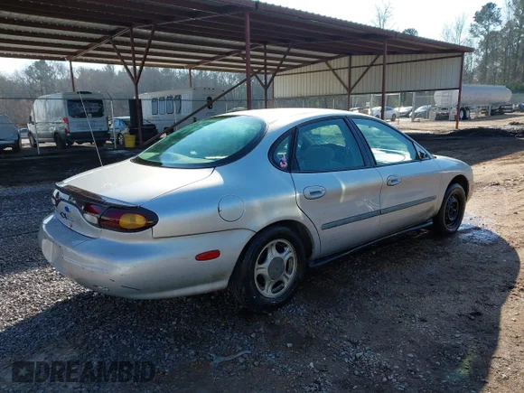 ✅ 1996 Ford Taurus GL • VIN: 1FALP52U8TA148228 • Лот: 44319220. Опубліковано раніше на IAAI з пробігом 73 437 миль. Безкоштовний доступ до архіву аукціонних продажів зі США та докладний звіт про історію автомобіля на DreamBid. Зображення 4.