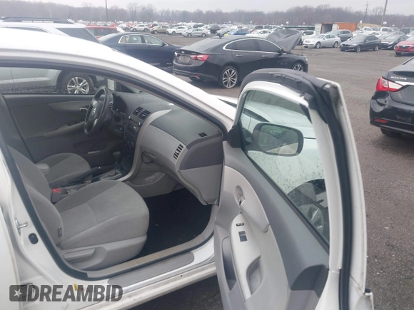 ✅ 2010 Toyota Corolla LE • VIN: 2T1BU4EE7AC303454 • Lot: 44651326. Wystawiony na IAAI z przebiegiem 187 715 mil. Bezpłatny archiwum sprzedaży aukcyjnych z USA i szczegółowy raport historii pojazdu na DreamBid. Zdjęcie 5.