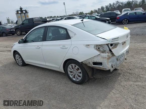 ✅ 2020 Hyundai Accent SE • VIN: 3KPC24A66LE111908 • Лот: 44356981. Опубліковано раніше на IAAI з пробігом 105 217 миль. Безкоштовний доступ до архіву аукціонних продажів зі США та докладний звіт про історію автомобіля на DreamBid. Зображення 3.