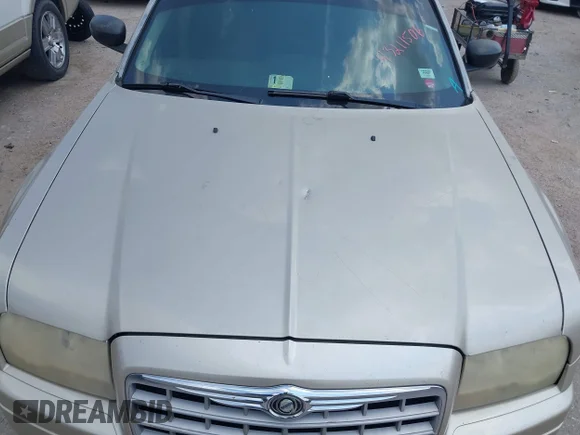 ✅ 2006 Chrysler 300 • VIN: 2C3KA43R06H313680 • Лот: 43211506. Опубліковано раніше на IAAI з пробігом 234 927 миль. Безкоштовний доступ до архіву аукціонних продажів зі США та докладний звіт про історію автомобіля на DreamBid. Зображення 6.