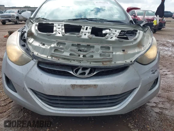 ✅ 2013 Hyundai Elantra GLS • VIN: 5NPDH4AE4DH287251 • Lot: 45392098. Wystawiony na IAAI z przebiegiem 131 416 mil. Bezpłatny archiwum sprzedaży aukcyjnych z USA i szczegółowy raport historii pojazdu na DreamBid. Zdjęcie 6.