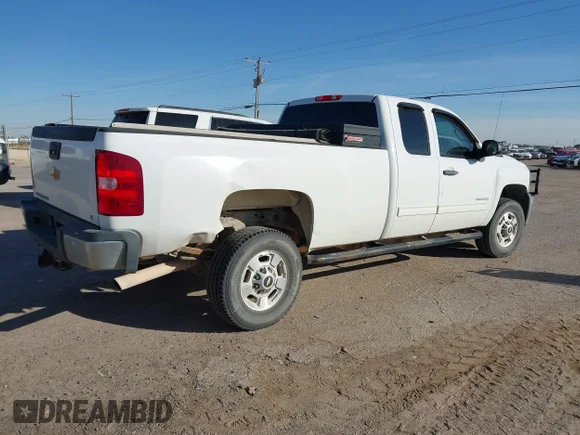 ✅ 2013 Chevrolet Silverado 2500HD LT • VIN: 1GC2CXCG4DZ338486 • Lot: 44181919. Wystawiony na IAAI z przebiegiem 90 089 mil. Bezpłatny archiwum sprzedaży aukcyjnych z USA i szczegółowy raport historii pojazdu na DreamBid. Zdjęcie 4.