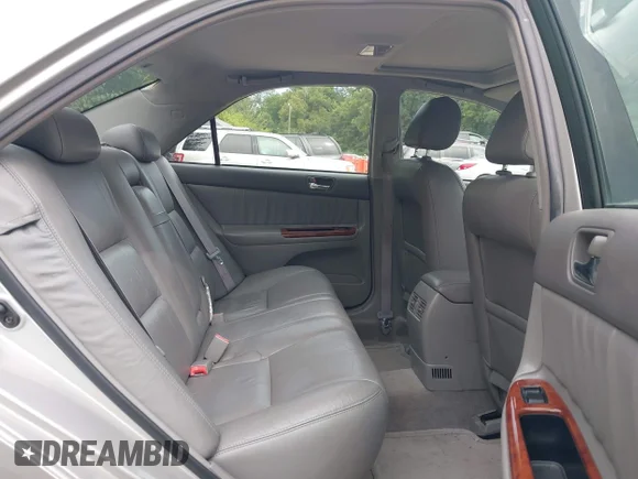 ✅ 2002 Toyota Camry XLE • VIN: 4T1BF30K32U030045 • Lot: 43025506. Wystawiony na IAAI z przebiegiem 109 197 mil. Bezpłatny archiwum sprzedaży aukcyjnych z USA i szczegółowy raport historii pojazdu na DreamBid. Zdjęcie 8.