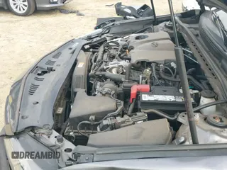 ✅ 2019 Toyota Camry LE • VIN: 4T1B11HK0KU698912 • Lot: 43314554. Listed on IAAI with 121,336 mi. Free auction sales archive from the USA and detailed vehicle history report at DreamBid. Image 21.