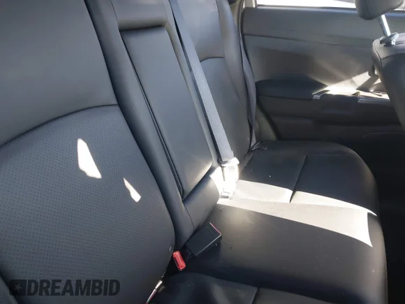 ✅ 2025 Mitsubishi Outlander GT • VIN: JA4ARVAW8SU014325 • Lot: 44245872. Wystawiony na IAAI z przebiegiem 3 245 mil. Bezpłatny archiwum sprzedaży aukcyjnych z USA i szczegółowy raport historii pojazdu na DreamBid. Zdjęcie 8.