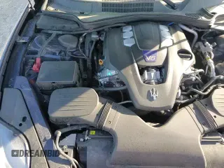 ✅ 2019 Maserati Quattroporte S Q4 GranLusso • VIN: ZAM56YRL1K1310988 • Лот: 52603115. Опубликован ранее на Copart с пробегом 46 661 миль. Бесплатный доступ к архиву аукционных продаж из США и подробный отчёт об истории автомобиля на DreamBid. Изображение 15.