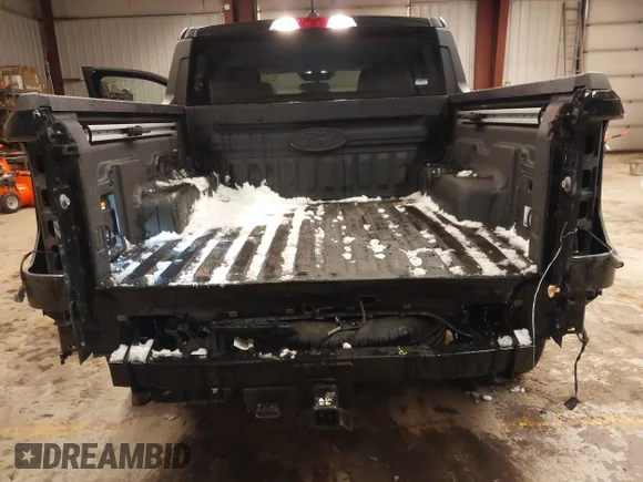 ✅ 2022 Ford Maverick XLT • VIN: 3FTTW8E30NRA70201 • Lot: 44262739. Wystawiony na IAAI z przebiegiem 38 698 mil. Bezpłatny archiwum sprzedaży aukcyjnych z USA i szczegółowy raport historii pojazdu na DreamBid. Zdjęcie 6.