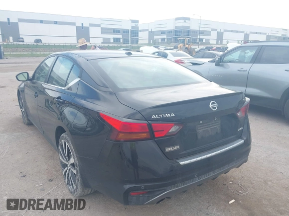 ✅ 2020 Nissan Altima SR • VIN: 1N4BL4CW1LC115643 • Лот: 45023675. Опубліковано раніше на IAAI з пробігом 91 903 миль. Безкоштовний доступ до архіву аукціонних продажів зі США та докладний звіт про історію автомобіля на DreamBid. Зображення 3.