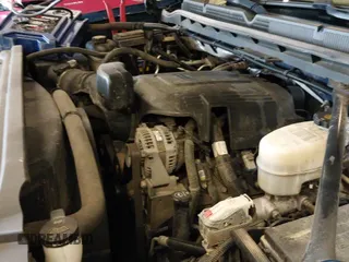 ✅ 2015 GMC Sierra 2500HD SLE • VIN: 1GT12YEG2FF621989 • Lot: 41643601. Listed on IAAI with 207,556 mi. Free auction sales archive from the USA and detailed vehicle history report at DreamBid. Image 19.