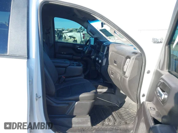 ✅ 2021 GMC Sierra 1500 • VIN: 3GTU9AEF1MG253307 • Lot: 43699635. Wystawiony na IAAI z przebiegiem 103 471 mil. Bezpłatny archiwum sprzedaży aukcyjnych z USA i szczegółowy raport historii pojazdu na DreamBid. Zdjęcie 5.