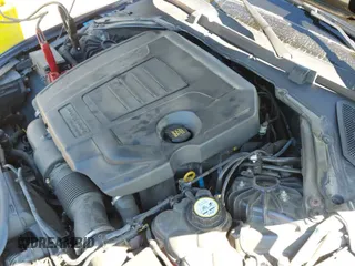 ✅ 2018 Jaguar XE 25t Premium • VIN: SAJAJ4FX4JCP20481 • Lot: 43488581. Wystawiony na IAAI z przebiegiem 88 695 mil. Bezpłatny archiwum sprzedaży aukcyjnych z USA i szczegółowy raport historii pojazdu na DreamBid. Zdjęcie 19.