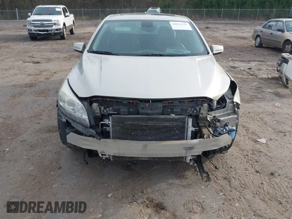 ✅ 2013 Chevrolet Malibu LTZ • VIN: 1G11H5SA7DF270340 • Lot: 44435223. Wystawiony na IAAI z przebiegiem 271 499 mil. Bezpłatny archiwum sprzedaży aukcyjnych z USA i szczegółowy raport historii pojazdu na DreamBid. Zdjęcie 6.