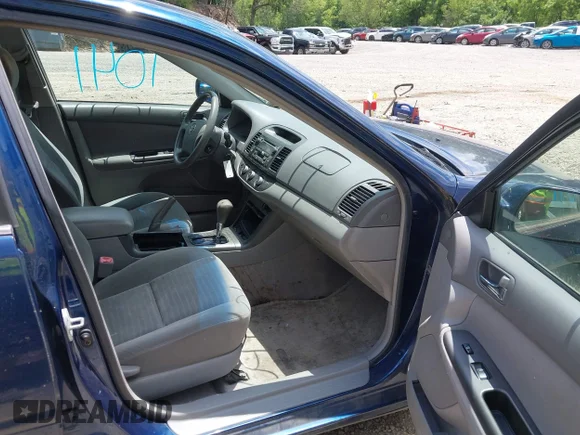 ✅ 2005 Toyota Camry LE • VIN: 4T1BF32K15U082971 • Lot: 45381041. Wystawiony na IAAI z przebiegiem 195 467 mil. Bezpłatny archiwum sprzedaży aukcyjnych z USA i szczegółowy raport historii pojazdu na DreamBid. Zdjęcie 5.
