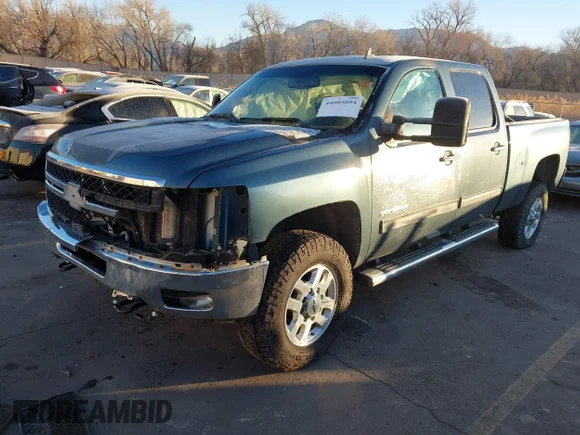 ✅ 2014 Chevrolet Silverado 2500HD LTZ • VIN: 1GC1KYE82EF136419 • Lot: 44005094. Wystawiony na IAAI z przebiegiem 163 271 mil. Bezpłatny archiwum sprzedaży aukcyjnych z USA i szczegółowy raport historii pojazdu na DreamBid. Zdjęcie 2.