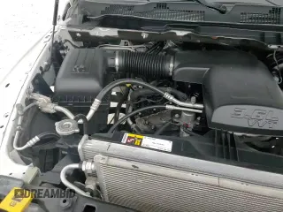 2019 Ram 1500 Tradesman z VIN 1C6RR6FG7KS710466, wystawiony jako Copart lot #87183995 z przebiegiem 134 713 mil mil oraz Czysty tytuł • Clean title. Historia ofert i sprzedaży dostępna na DreamBid. Obrazek 13.