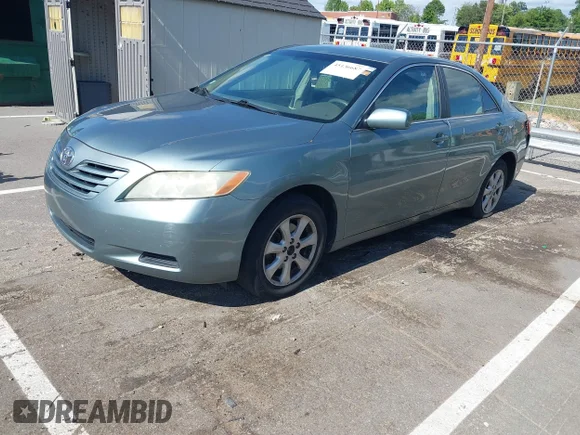 ✅ 2007 Toyota Camry LE • VIN: 4T1BE46K67U524830 • Lot: 45136687. Wystawiony na IAAI z przebiegiem 246 879 mil. Bezpłatny archiwum sprzedaży aukcyjnych z USA i szczegółowy raport historii pojazdu na DreamBid. Zdjęcie 2.