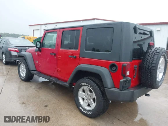 ✅ 2008 Jeep Wrangler Unlimited X • VIN: 1J4GA39198L636400 • Lot: 45324041. Wystawiony na IAAI z przebiegiem 75 338 mil. Bezpłatny archiwum sprzedaży aukcyjnych z USA i szczegółowy raport historii pojazdu na DreamBid. Zdjęcie 3.