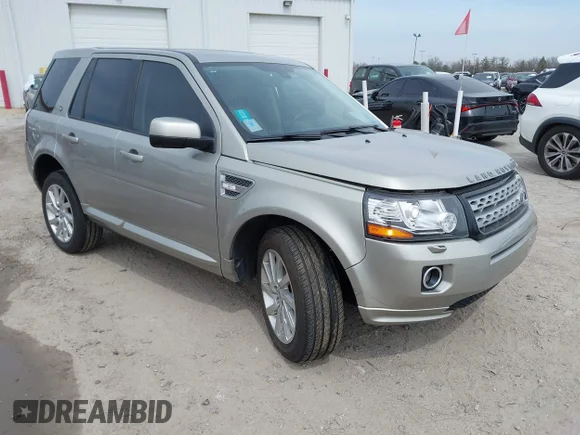 ✅ 2014 Land Rover LR2 HSE Lux • VIN: SALFT2BG5EH383605 • Lot: 44823139. Wystawiony na IAAI z przebiegiem 85 328 mil. Bezpłatny archiwum sprzedaży aukcyjnych z USA i szczegółowy raport historii pojazdu na DreamBid. Zdjęcie 1.