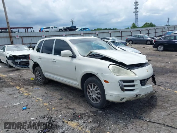 ✅ 2010 Porsche Cayenne • VIN: WP1AA2AP1ALA05814 • Lot: 42504668. Wystawiony na IAAI z przebiegiem 251 116 mil. Bezpłatny archiwum sprzedaży aukcyjnych z USA i szczegółowy raport historii pojazdu na DreamBid. Zdjęcie 1.