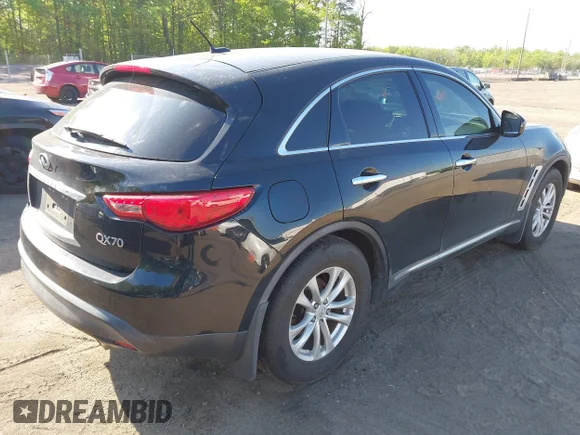 ✅ 2014 Infiniti QX70 • VIN: JN8CS1MW8EM413137 • Лот: 44905272. Опубліковано раніше на IAAI з пробігом 138 103 миль. Безкоштовний доступ до архіву аукціонних продажів зі США та докладний звіт про історію автомобіля на DreamBid. Зображення 4.
