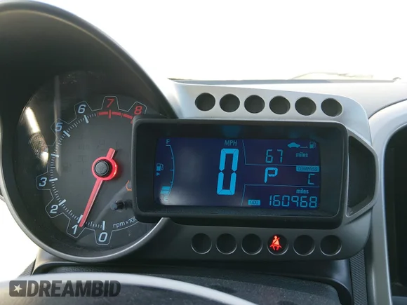 ✅ 2013 Chevrolet Sonic LT • VIN: 1G1JC5SG3D4221635 • Лот: 44320044. Опубліковано раніше на IAAI з пробігом 160 968 миль. Безкоштовний доступ до архіву аукціонних продажів зі США та докладний звіт про історію автомобіля на DreamBid. Зображення 7.