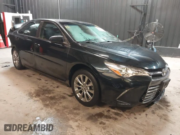✅ 2015 Toyota Camry XLE • VIN: 4T4BF1FK7FR464315 • Лот: 44033884. Опубликован ранее на IAAI с пробегом 70 015 миль. Бесплатный доступ к архиву аукционных продаж из США и подробный отчёт об истории автомобиля на DreamBid. Изображение 1.