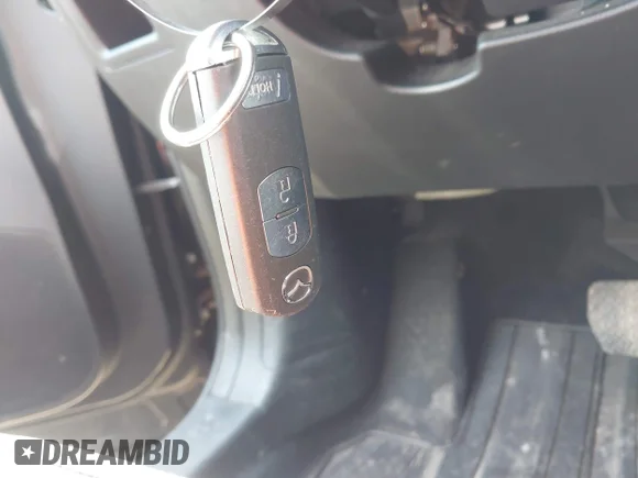 ✅ 2016 Mazda CX-5 Grand Touring • VIN: JM3KE4DY0G0732101 • Lot: 44698921. Wystawiony na IAAI z przebiegiem 111 928 mil. Bezpłatny archiwum sprzedaży aukcyjnych z USA i szczegółowy raport historii pojazdu na DreamBid. Zdjęcie 11.