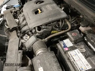 ✅ 2019 Hyundai Elantra SE • VIN: KMHD74LF8KU756994 • Lot: 42260988. Listed on IAAI with 148,428 mi. Free auction sales archive from the USA and detailed vehicle history report at DreamBid. Image 19.