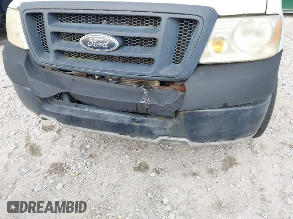 ✅ 2005 Ford F-150 XL • VIN: 1FTRF12WX5NA44353 • Лот: 43196327. Опубліковано раніше на IAAI з пробігом 246 776 миль. Безкоштовний доступ до архіву аукціонних продажів зі США та докладний звіт про історію автомобіля на DreamBid. Зображення 6.