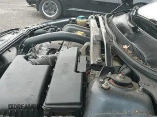 ✅ 2001 Volvo V70 • VIN: YV1SZ58D111029824 • Lot: 42869928. Listed on IAAI with 182,707 mi. Free auction sales archive from the USA and detailed vehicle history report at DreamBid. Image 12.