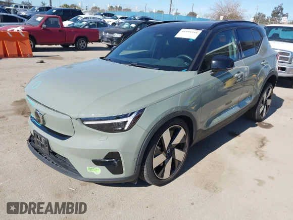 ✅ 2023 Volvo XC40 Ultimate • VIN: YV4ED3UM2P2086867 • Лот: 44194394. Опубліковано раніше на IAAI з пробігом 15 284 миль. Безкоштовний доступ до архіву аукціонних продажів зі США та докладний звіт про історію автомобіля на DreamBid. Зображення 2.