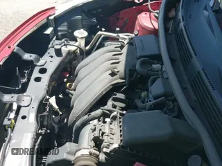 ✅ 2019 Nissan Versa S Plus • VIN: 3N1CN7AP3KL873771 • Lot: 40237846. Wystawiony na IAAI z przebiegiem 136 277 mil. Bezpłatny archiwum sprzedaży aukcyjnych z USA i szczegółowy raport historii pojazdu na DreamBid. Zdjęcie 15.