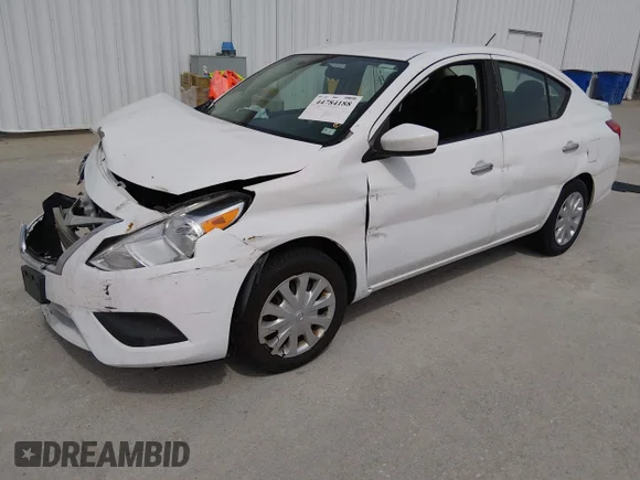 ✅ 2019 Nissan Versa SV • VIN: 3N1CN7AP9KL843707 • Lot: 44784188. Wystawiony na IAAI z przebiegiem 120 679 mil. Bezpłatny archiwum sprzedaży aukcyjnych z USA i szczegółowy raport historii pojazdu na DreamBid. Zdjęcie 2.