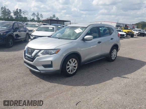 ✅ 2018 Nissan Rogue S • VIN: KNMAT2MT1JP538355 • Lot: 39492490. Wystawiony na IAAI z przebiegiem 111 317 mil. Bezpłatny archiwum sprzedaży aukcyjnych z USA i szczegółowy raport historii pojazdu na DreamBid. Zdjęcie 17.