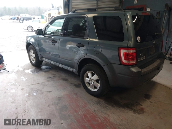 ✅ 2010 Ford Escape XLT • VIN: 1FMCU0D73AKB91245 • Lot: 44624209. Wystawiony na IAAI z przebiegiem 86 233 mil. Bezpłatny archiwum sprzedaży aukcyjnych z USA i szczegółowy raport historii pojazdu na DreamBid. Zdjęcie 3.